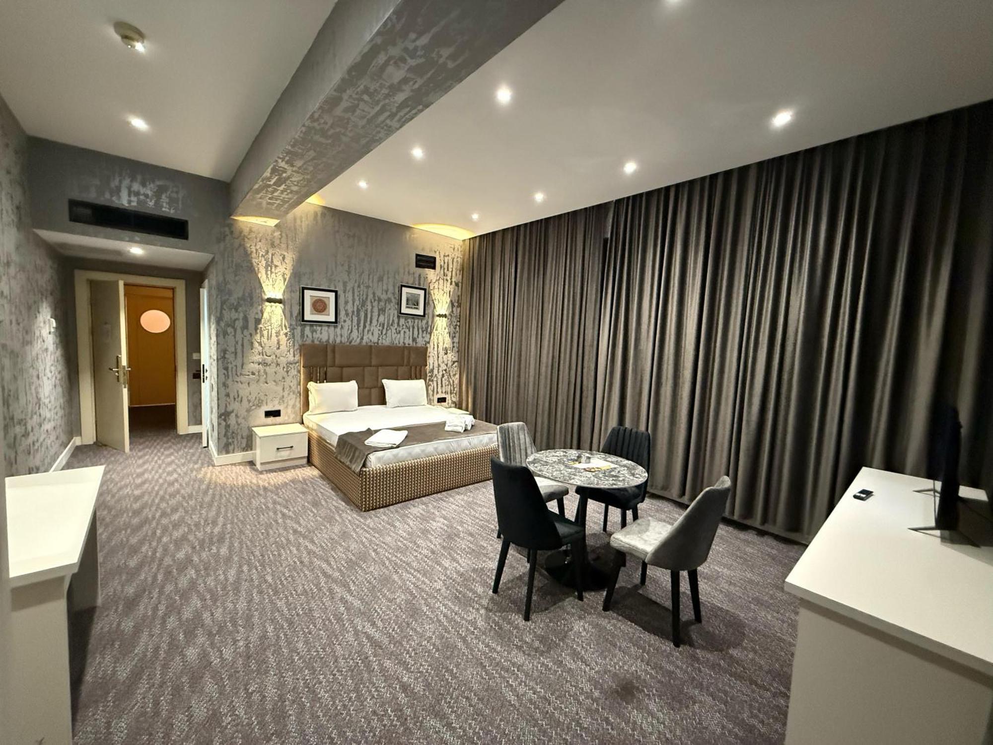 Black Mont Inn Hotel Baku Exterior foto
